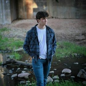 Meet your Posher, Kevin